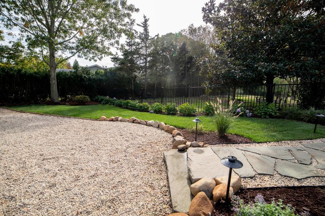 Gravel garden with path lights